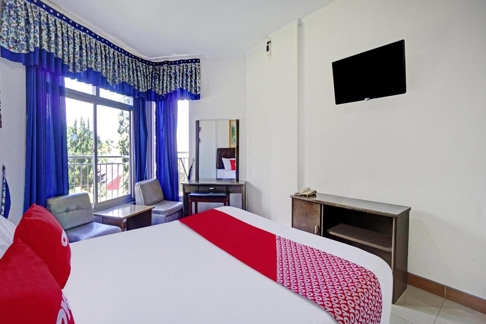 Oyo 90028 Hotel Victory Batu  Esterno foto