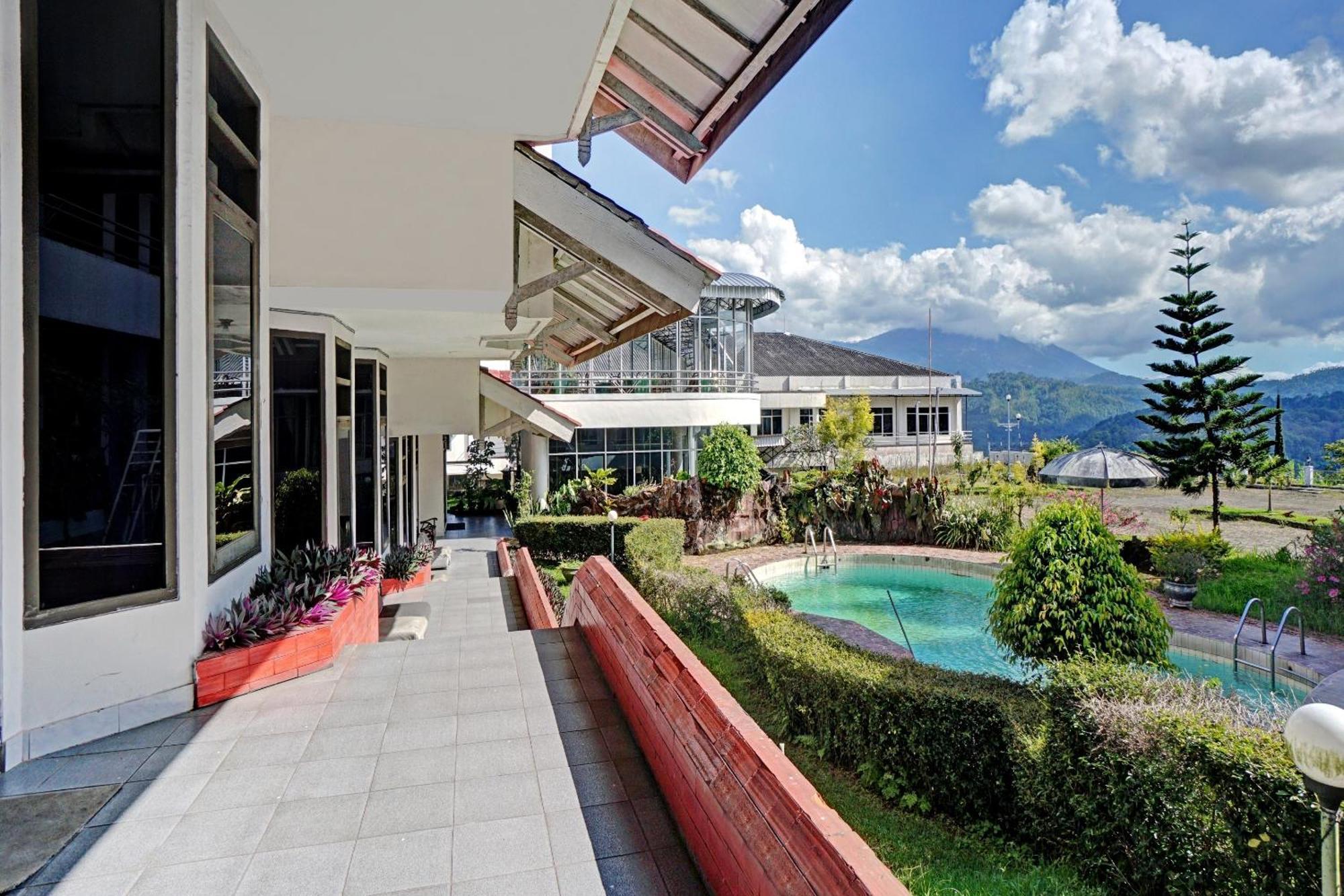 Oyo 90028 Hotel Victory Batu  Esterno foto