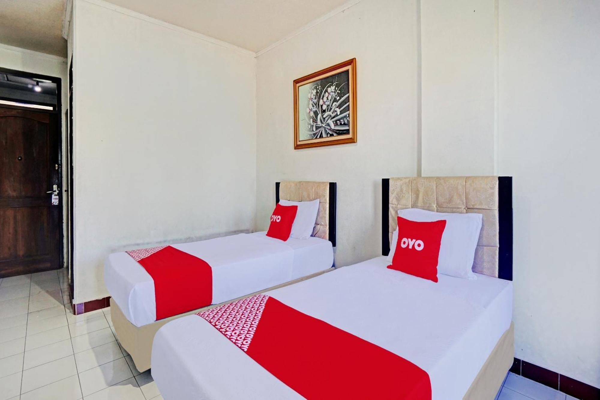 Oyo 90028 Hotel Victory Batu  Esterno foto