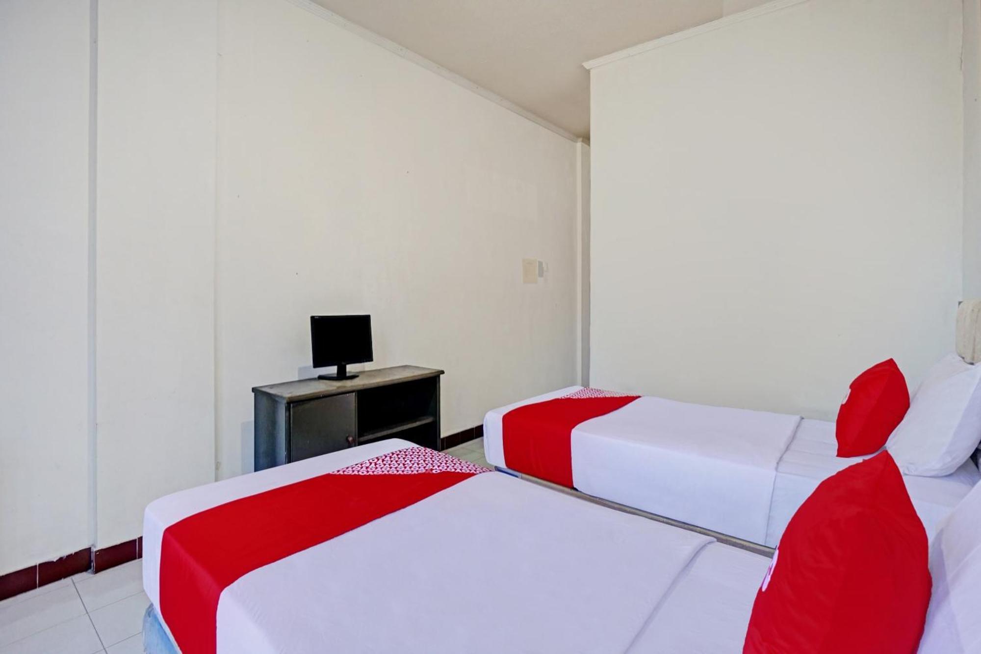 Oyo 90028 Hotel Victory Batu  Esterno foto