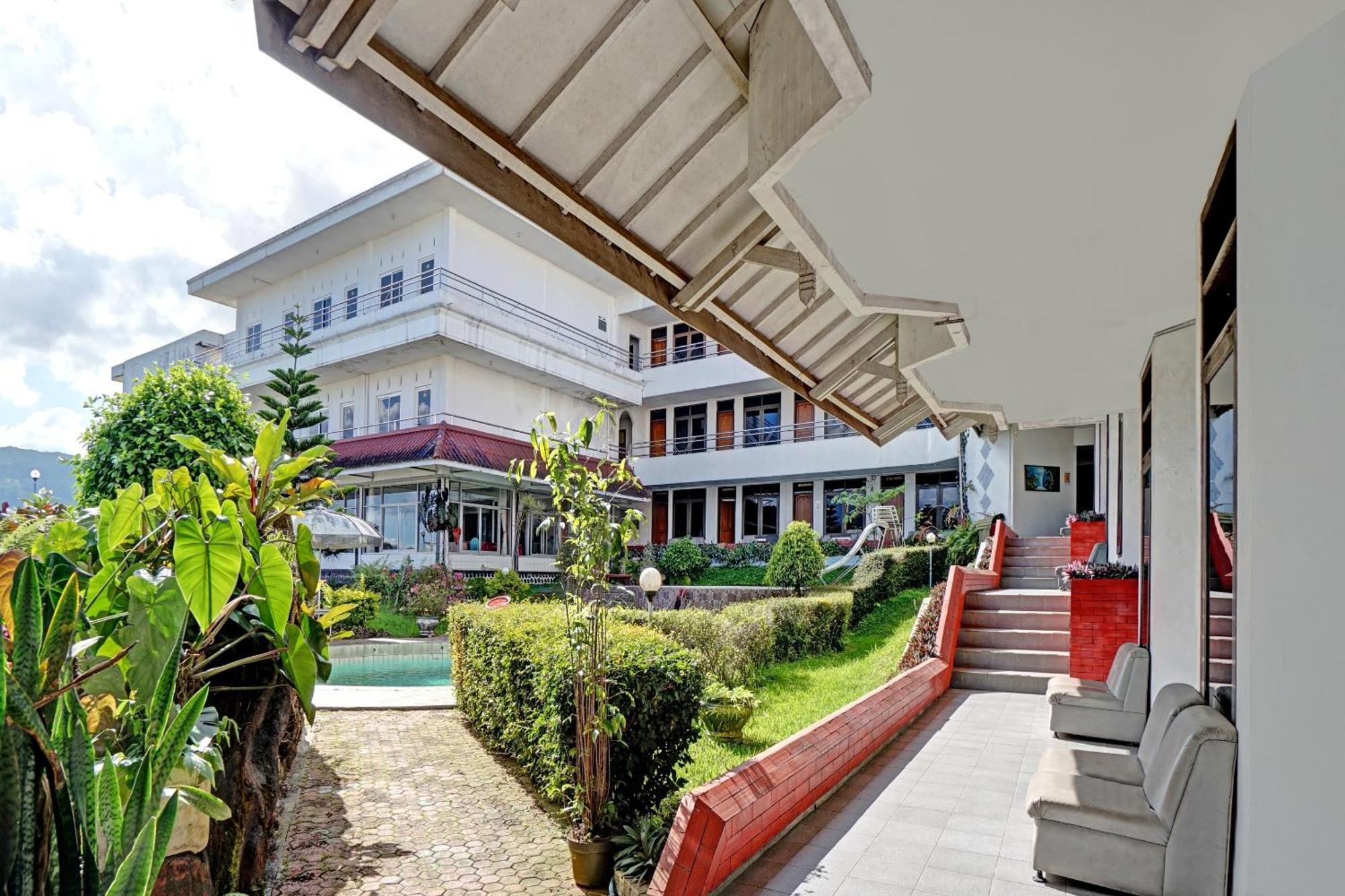Oyo 90028 Hotel Victory Batu  Esterno foto