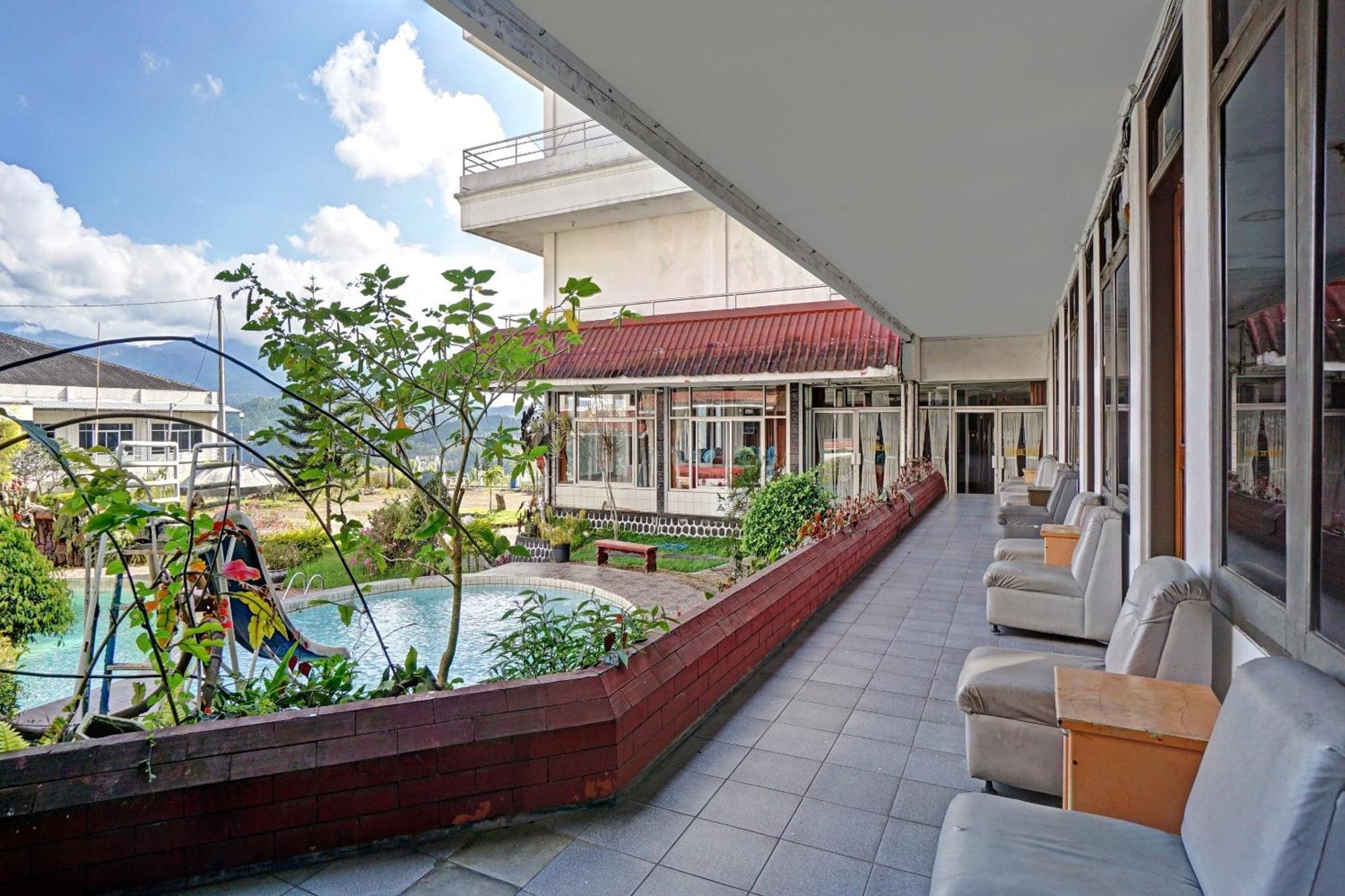 Oyo 90028 Hotel Victory Batu  Esterno foto